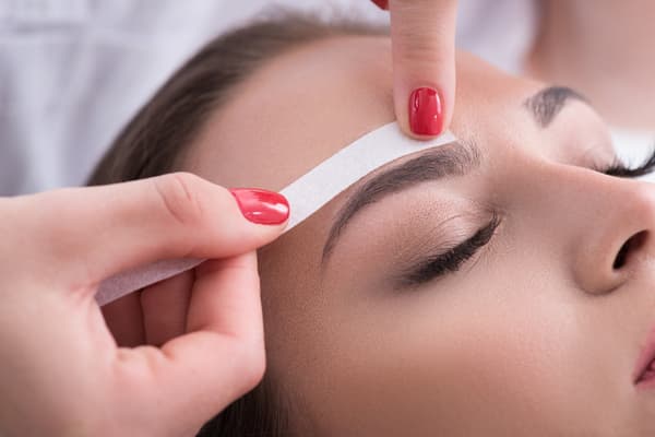 Eyebrow waxing home service Dubai