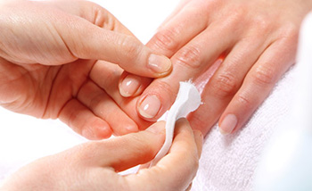 Nail polish removal Dubai