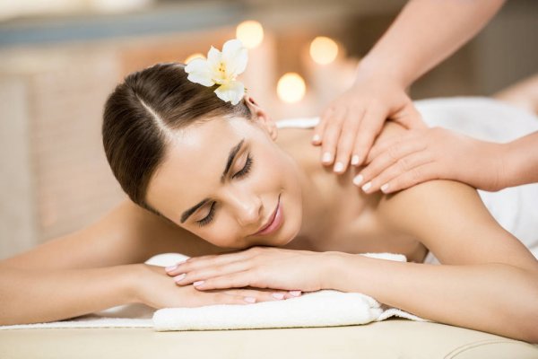 Reflexology massage home service Dubai